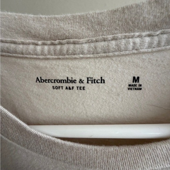 Abercrombie & Fitch men's graphic T Shirt Size M Medium Logo Short sleeve - Picture 4 of 5
